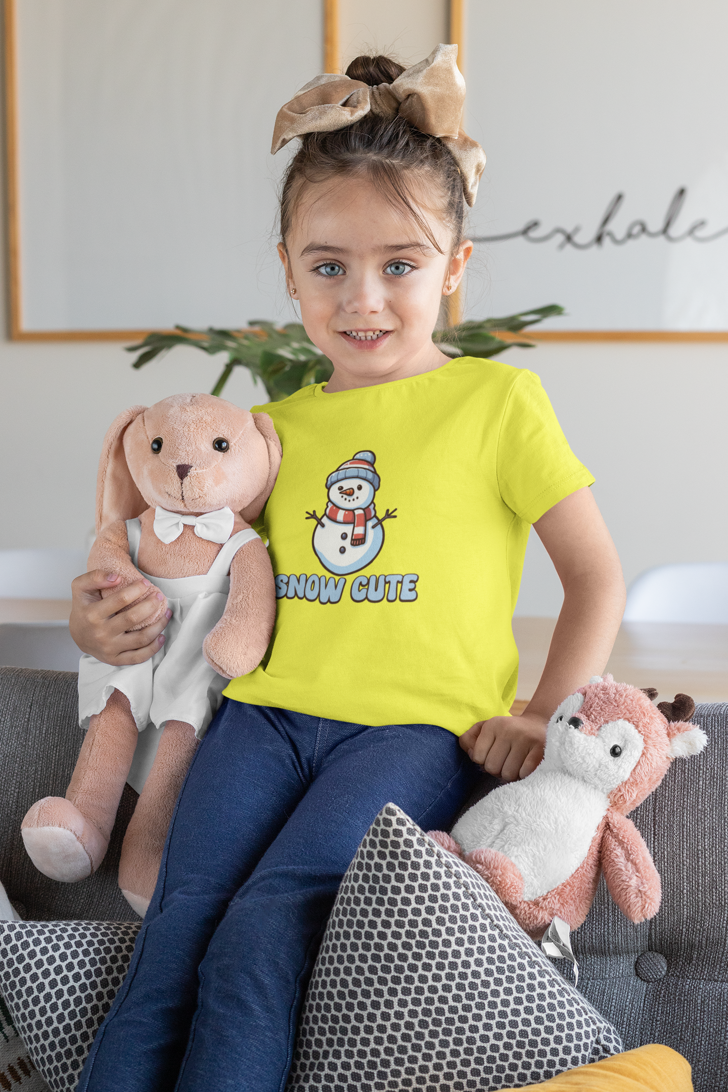 Snow cute Girl's T-shirt
