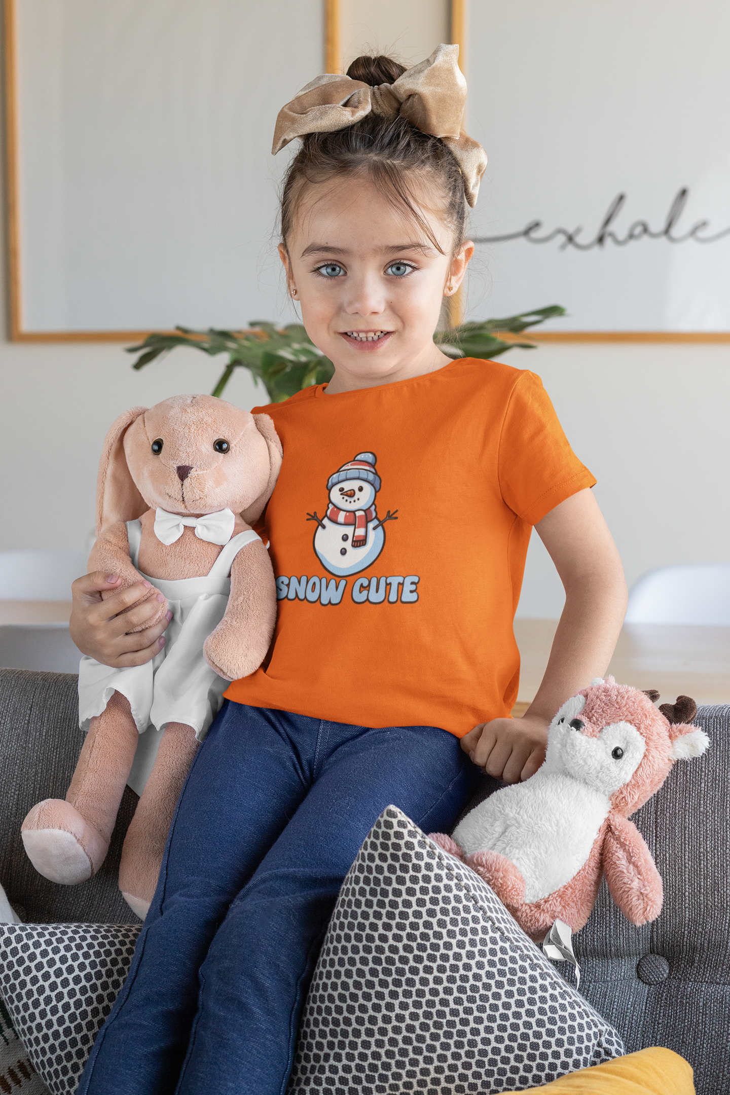 Snow cute Girl's T-shirt