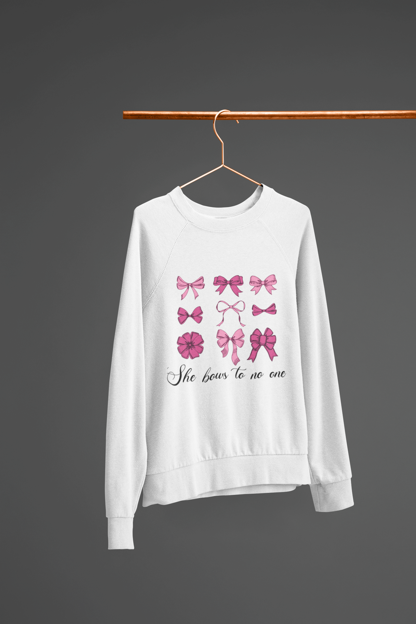 She Bows to no one Women's Sweatshirt