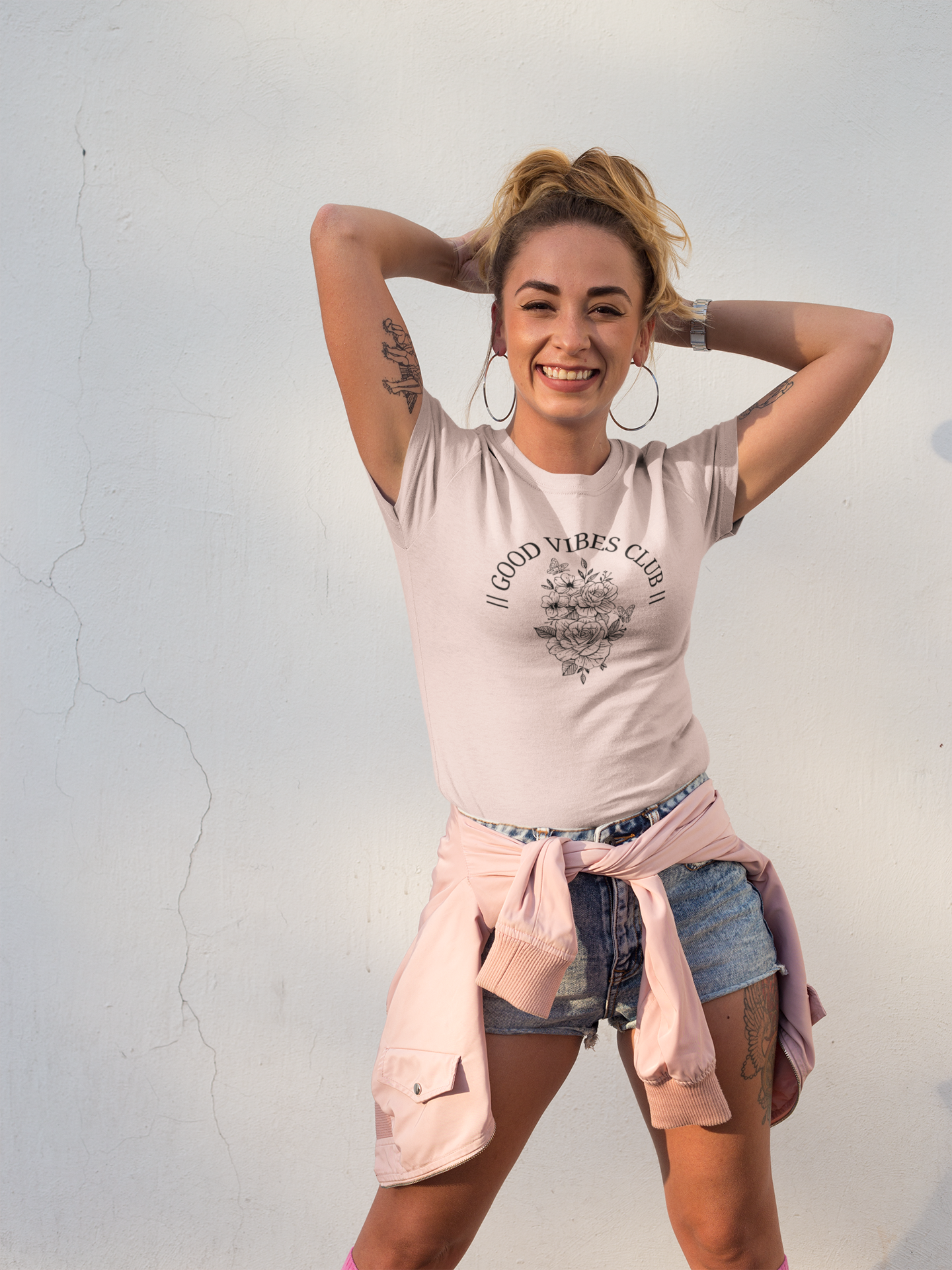 Good Vibes Club Women T-shirt