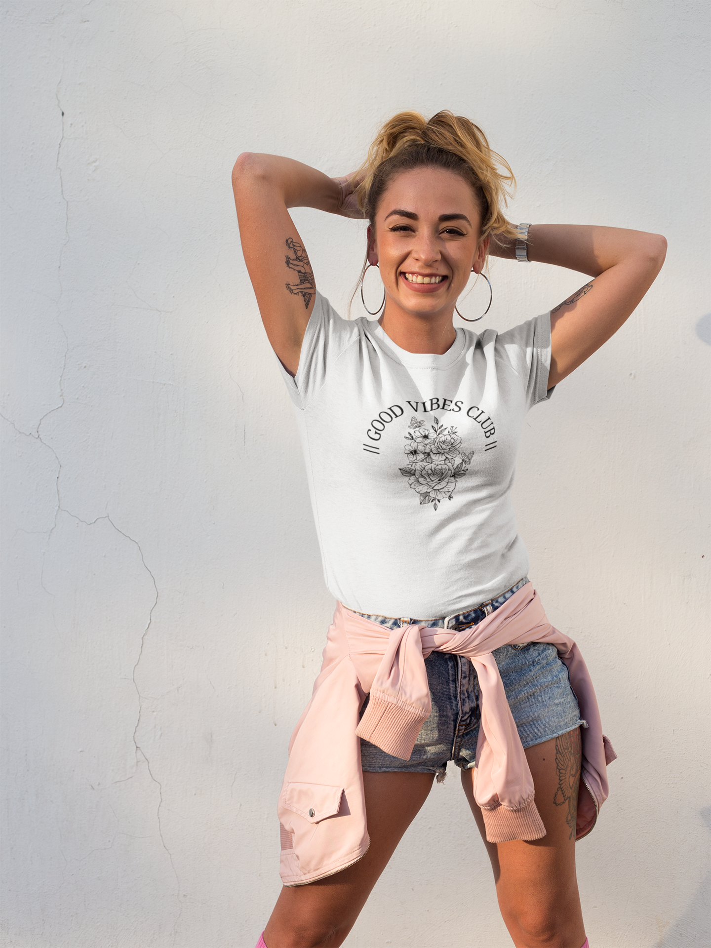 Good Vibes Club Women T-shirt