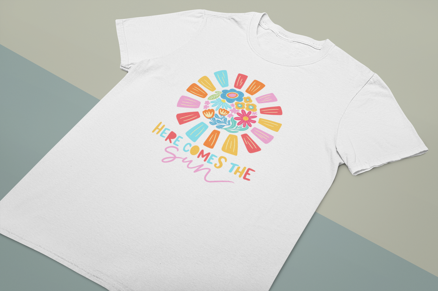 Here comes the Sun Girl's T-shirt