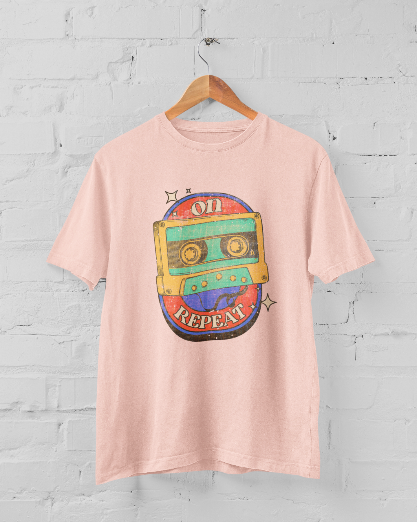 On repeat Men's T-shirt